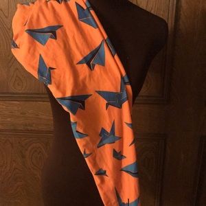 LulaRoe Origami Leggings OS